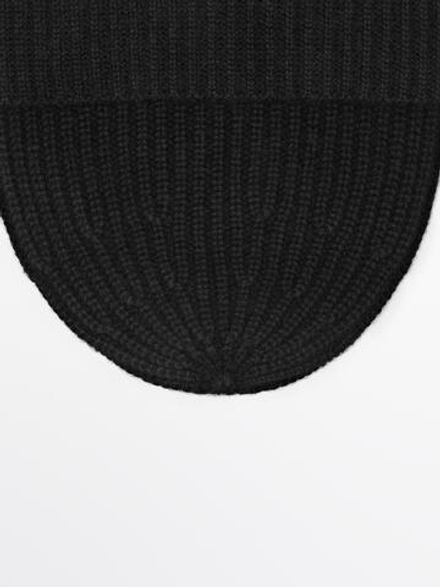 Massimo Dutti Шапка бини из 100% кашемира в рубчик, черный