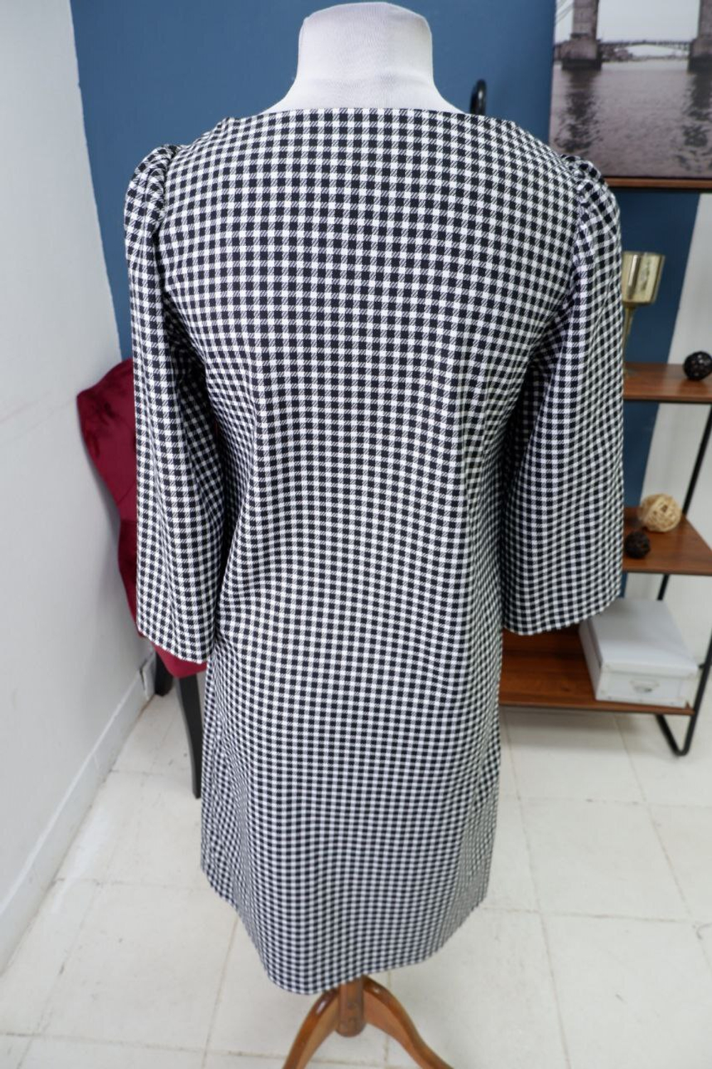 Платье Magda монохромное 46 размер, новое