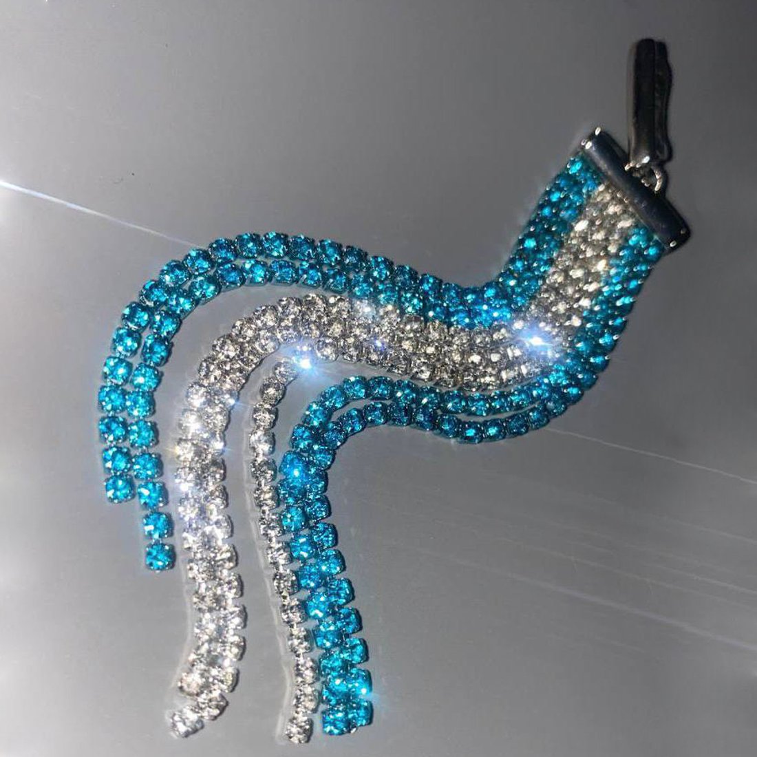 Стразовая цепь, 2мм, голубой кристалл в голубых цапах