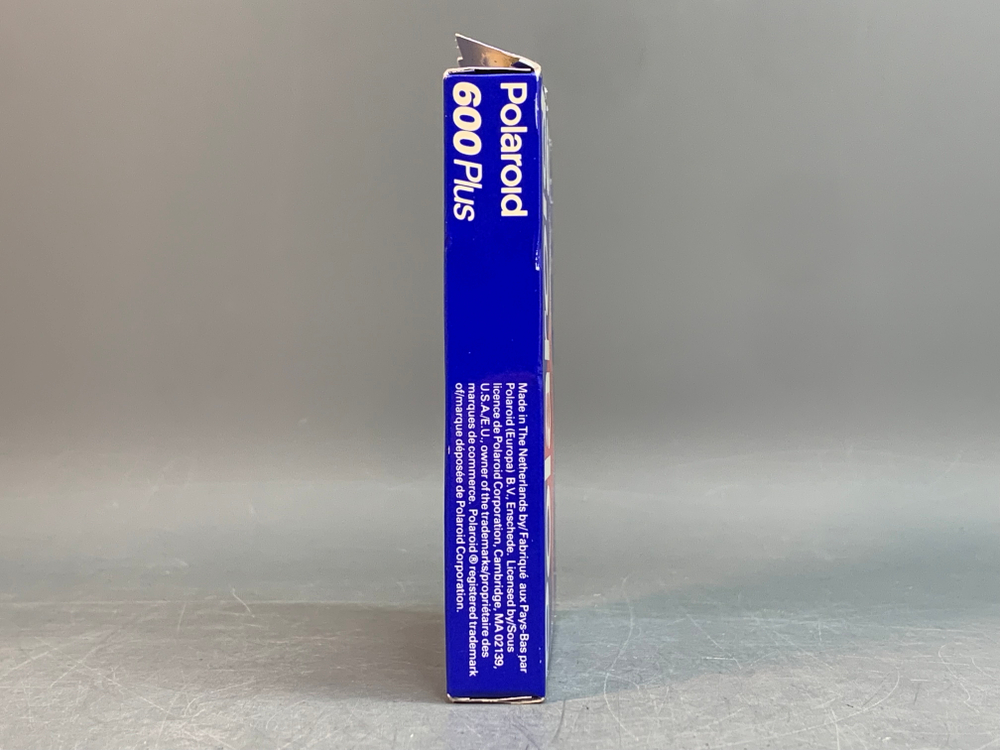 Polaroid 600 Plus Instant Film истек срок годности