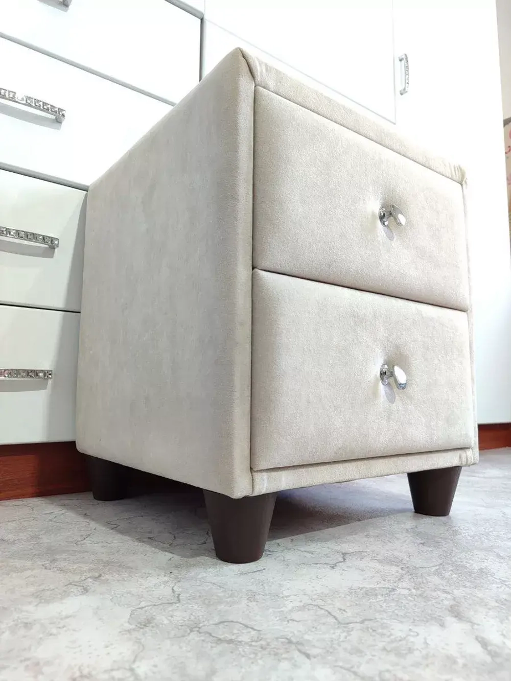 Мебельные ножки пластиковые для дивана шкафа и тумбочки