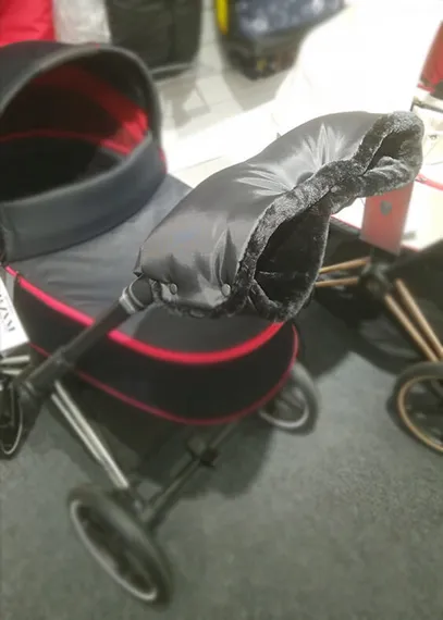 Универсальная муфта для рук для колясок