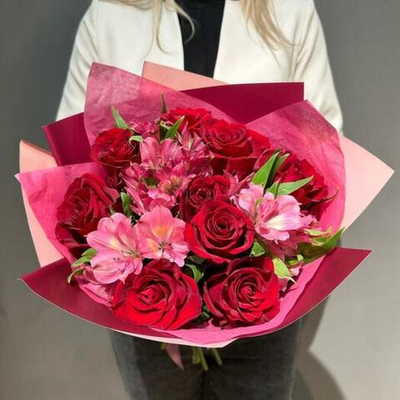 Букет "Марселан" (альстромерия, роза красная)