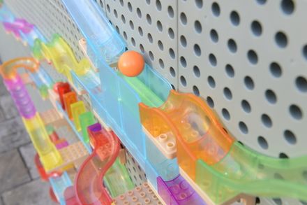 STEM Трек с мячом (кинетический), набор 63 элемента.