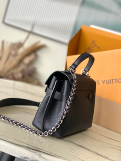 Louis Vuitton Lockme Ever Mini