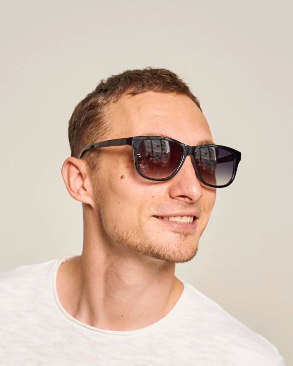 Очки солнцезащитные Uranus 6 Black / Gradient grey - фото 3