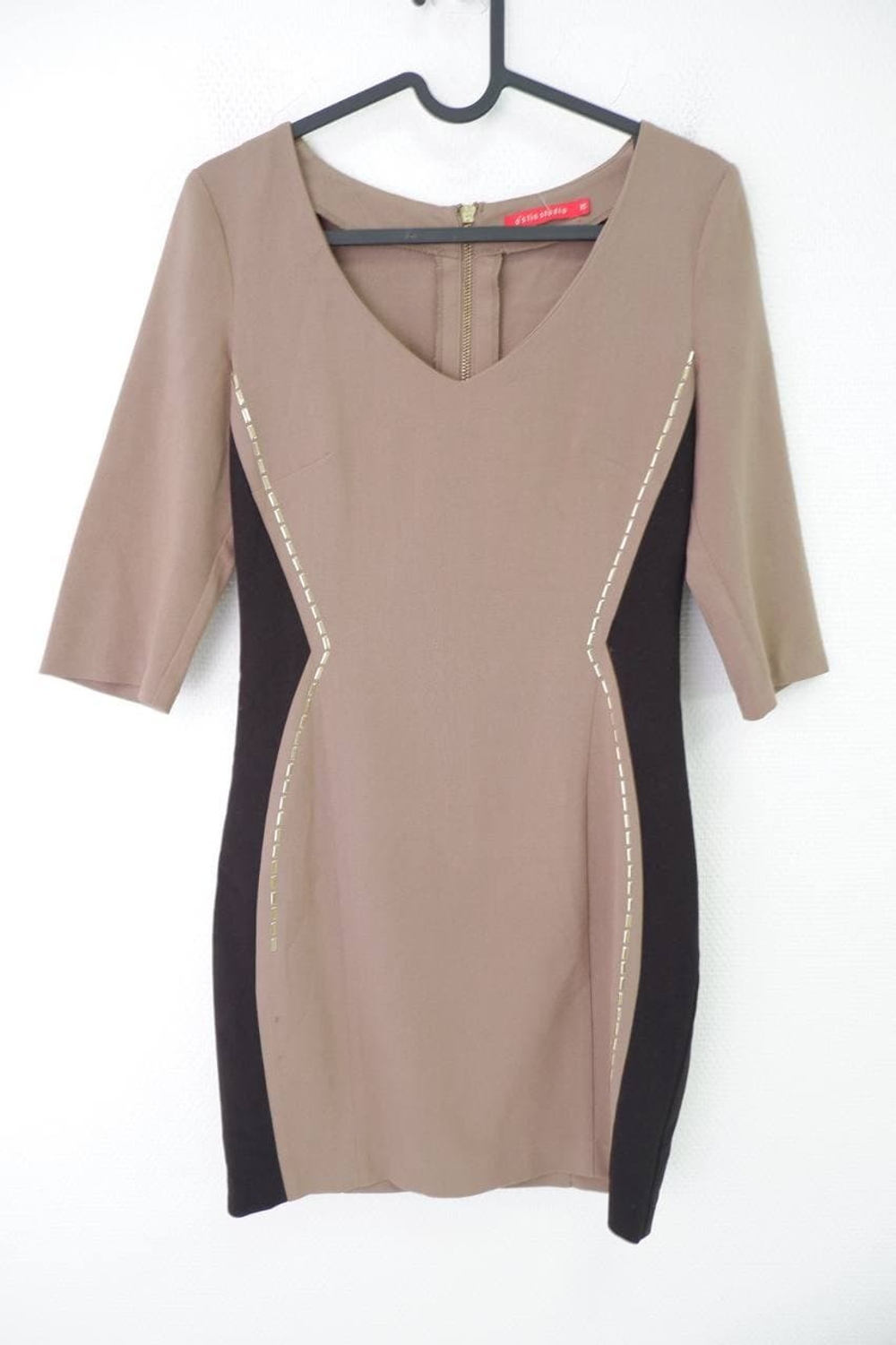 Платье Ostin для офиса 42 размер