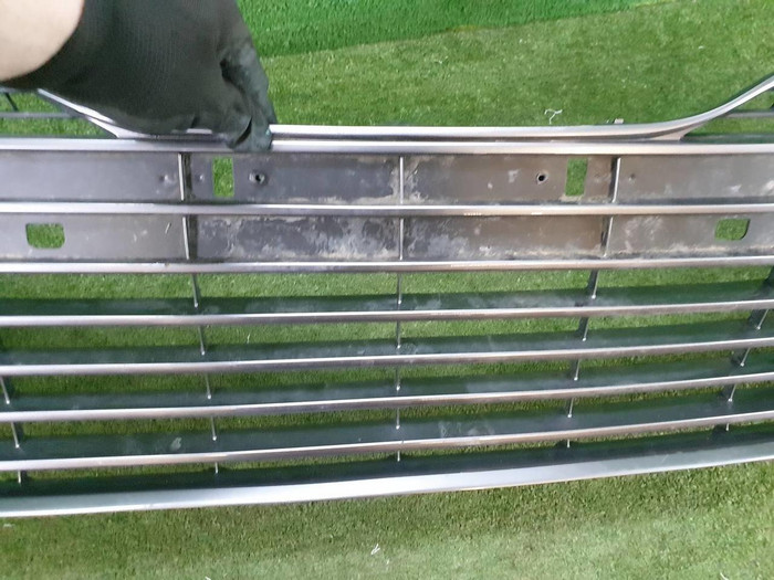 Решетка переднего бампера Toyota Camry xv70 (2017-2021)