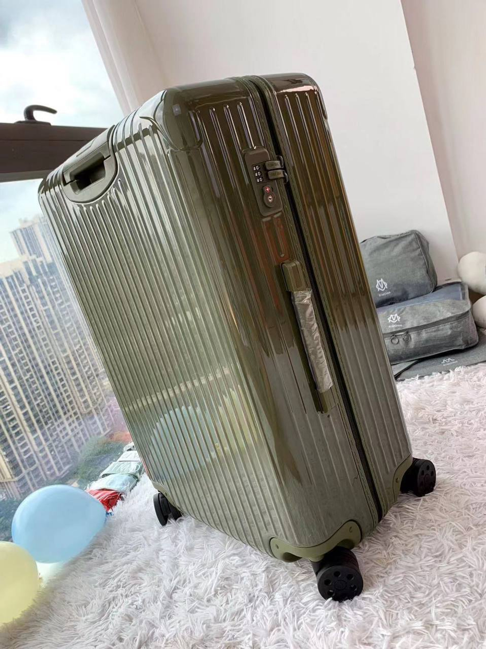 Чемодан Rimowa L