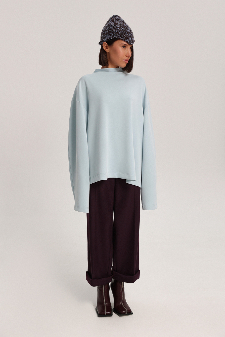 Лонгслив с округлым рукавом