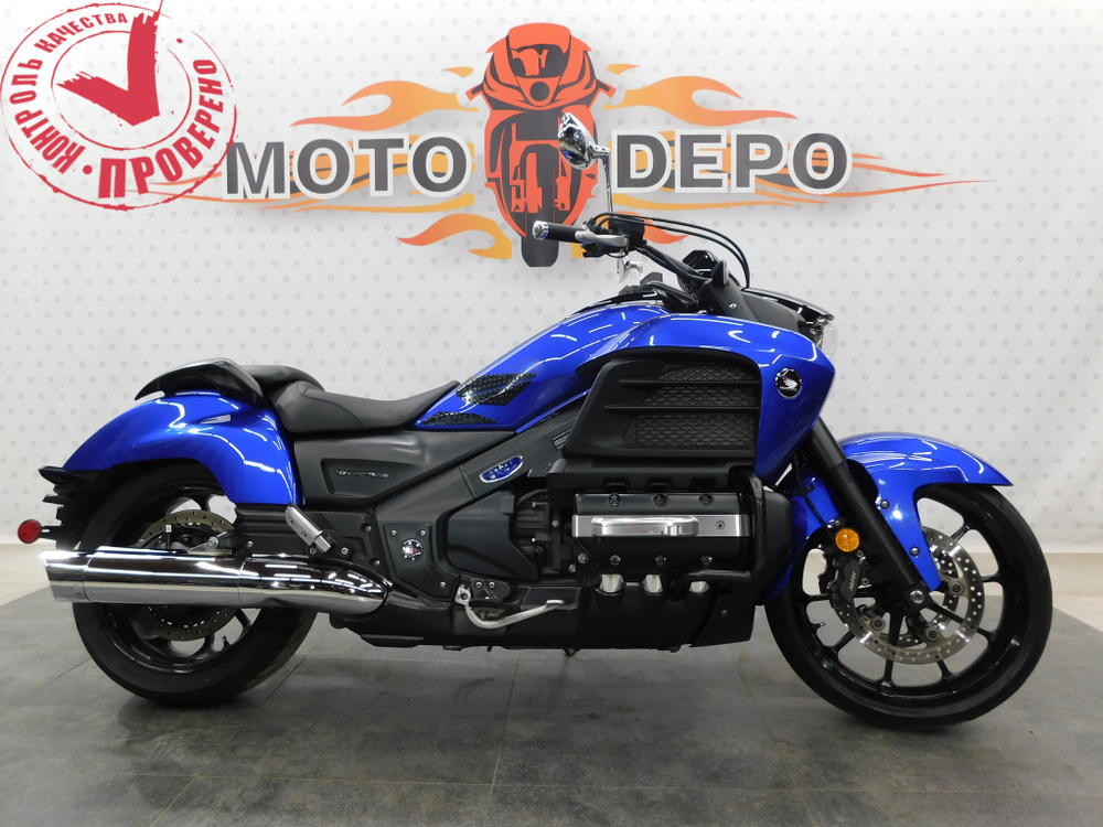 Honda GL 1800 F6C Valkyrie  039099