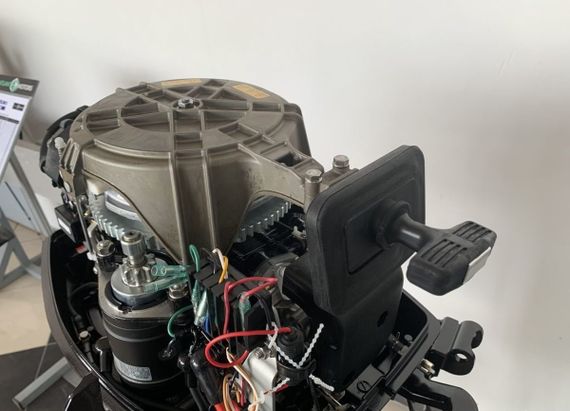 2х-тактный лодочный мотор TOHATSU M30H EPS Б/У