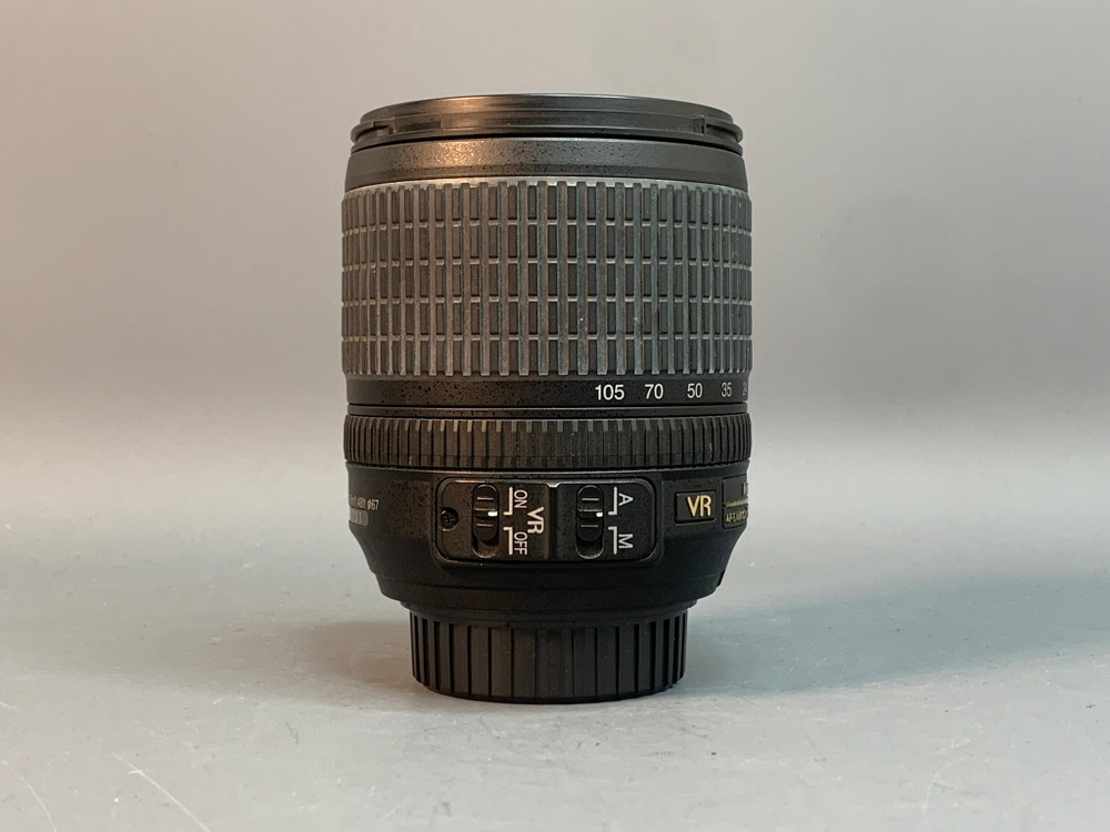Nikon 18-105mm 3.5-5.6G AF-S ED DX VR Nikkor с дефектом