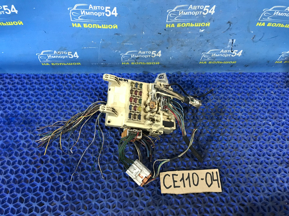 Блок предохранителей салонный TOYOTA COROLLA 1996