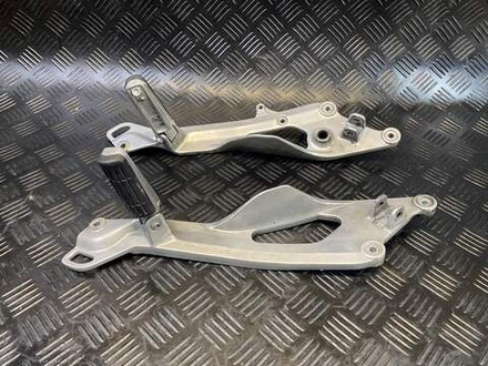 Подножки пассажирские Yamaha TDM900 RN08 2002 (с кронштейнами)