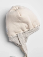 Шапка для девочки зимняя с помпонами на завязках