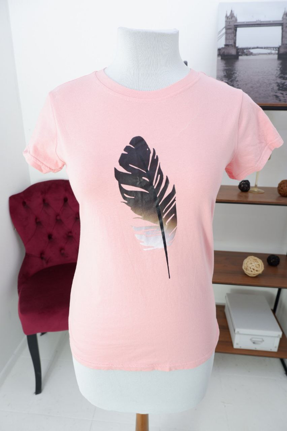 Футболка с оригинальным принтом 46 размер