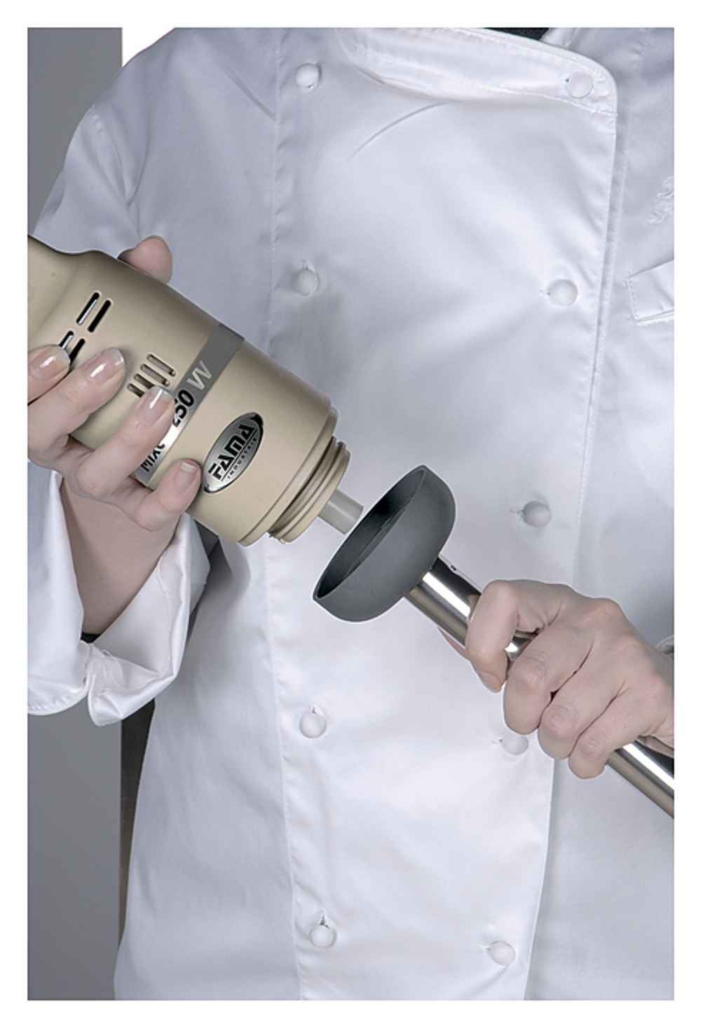 Миксер ручной Fama Mixer FM250VVC200MM (нож, венчик)
