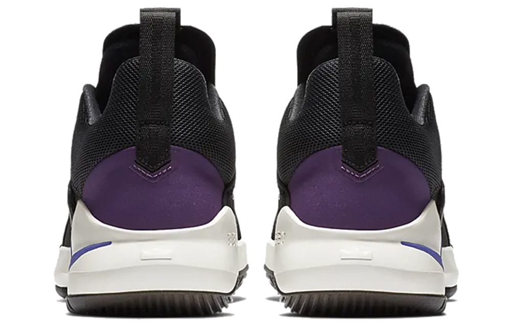 Кроссовки Nike Ambassador 11