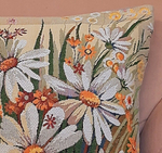 Декоративный гобеленовый чехол для интерьерной подушки Белые ромашки 47*47