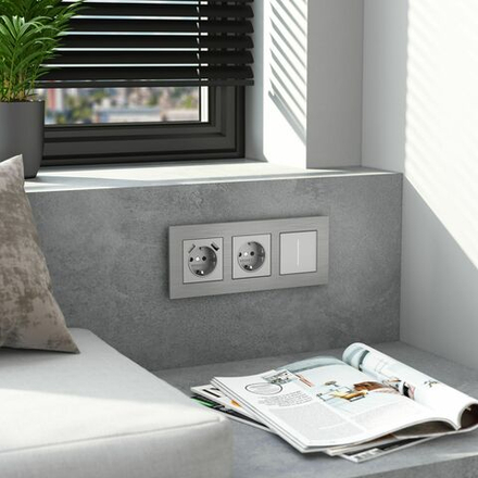 Рамка на 3 поста AluMax (алюминий)