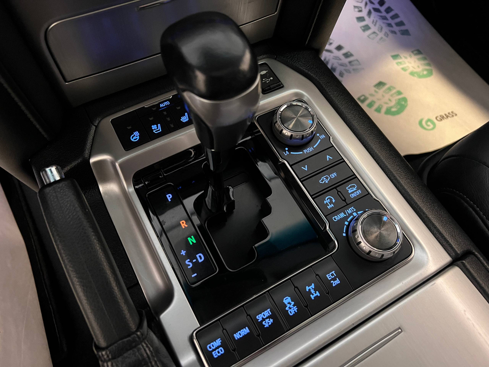 Toyota Land Cruiser, 2016 год