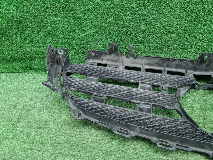 Решетка радиатора Mercedes E W213 (2016-2021) AMG