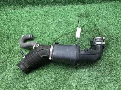 Патрубок воздушного фильтра Changan Uni-V (22-нв)