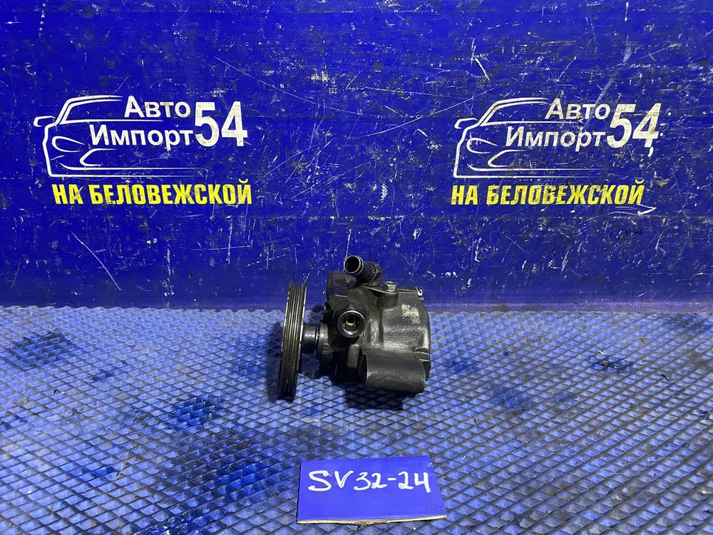 Насос ГУР TOYOTA CAMRY 1993
