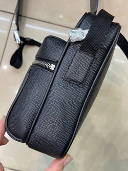 Сумка-мессенджер Louis Vuitton