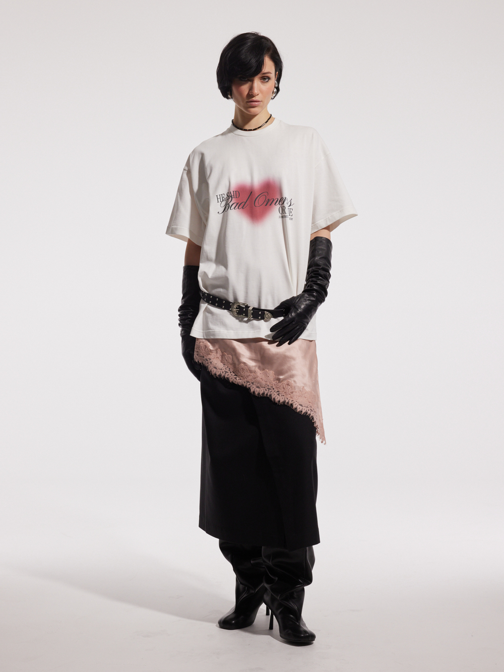 Футболка Bad omens, молочная