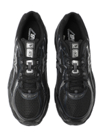 Кроссовки 740