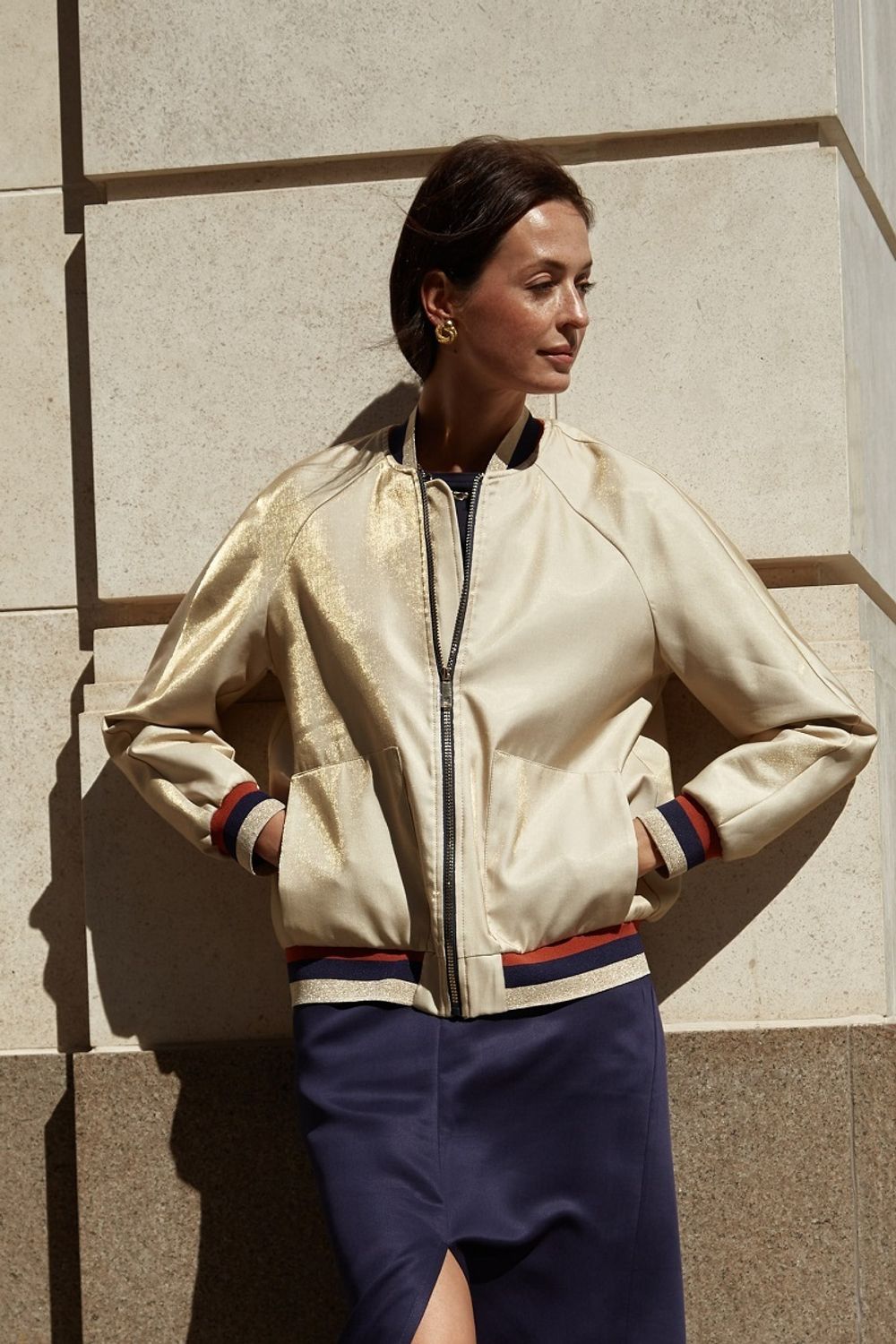 Бомбер золотой вискоза (размер 42)