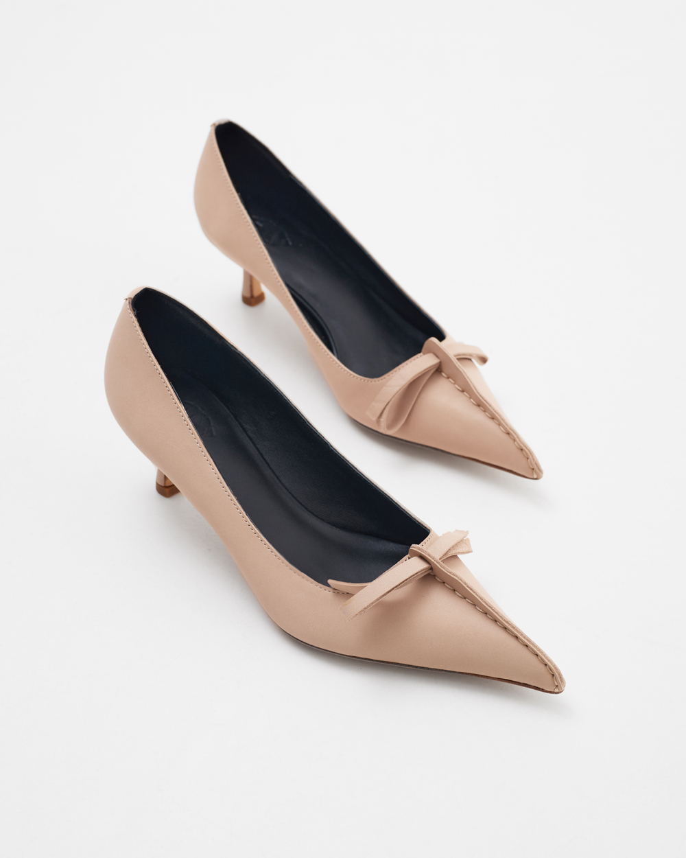 Туфли из натуральной кожи светло-бежевый