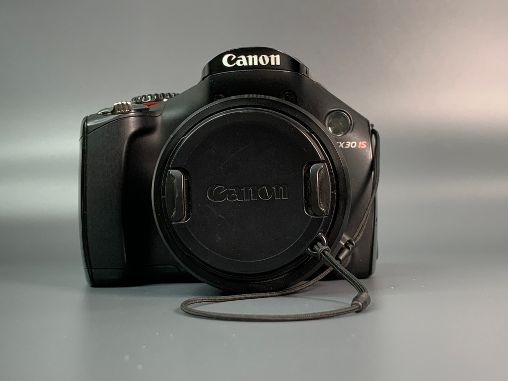 Canon PowerShot SX30 IS небольшой дефект экрана