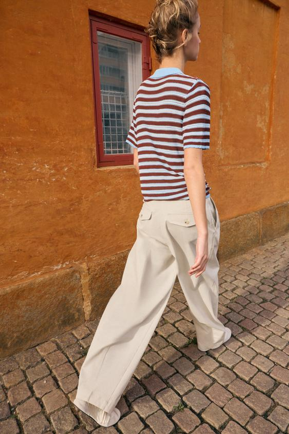 ZARA БРЮКИ BARREL С ЗАЩИПАМИ, ЭКРЮ