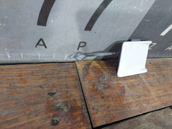 Заглушка буксировочного крюка BMW 5-Series (F10) 13-17 Б/У Оригинал 51127331609