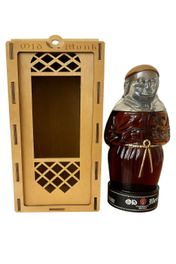 Old Monk Supreme XXX 0,75L WOOD Box