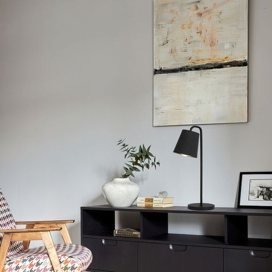 01134/1 / настольный светильник / черный