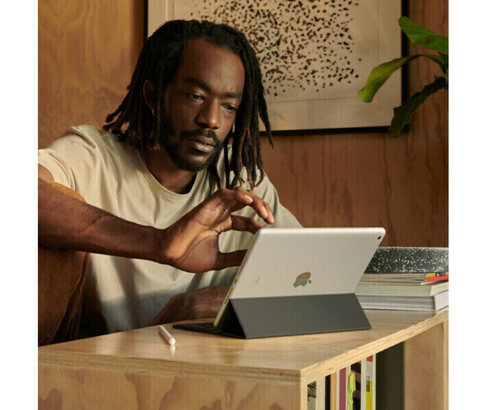 Планшет Apple iPad 2021, 64 ГБ, Wi-Fi, серебристый