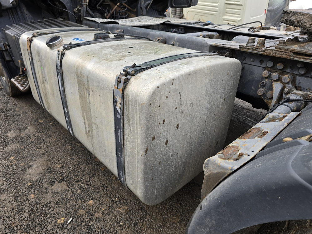 Бак топливный 600L