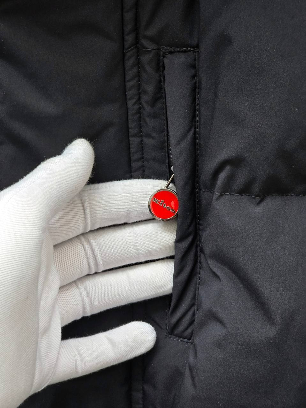 Пуховик Kiton