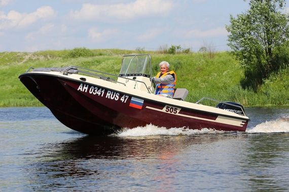 Пластиковый катер ВИНЕТА 505