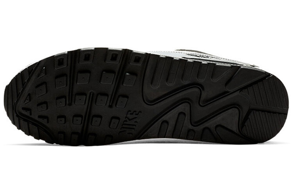 Кроссовки Nike Air Max 90 Essential