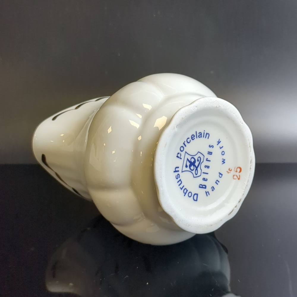 Молочник из белого фарфора с золоченым декором, ручная работа, 10 см, Dobrush porcelain Беларусь в винтажом стиле