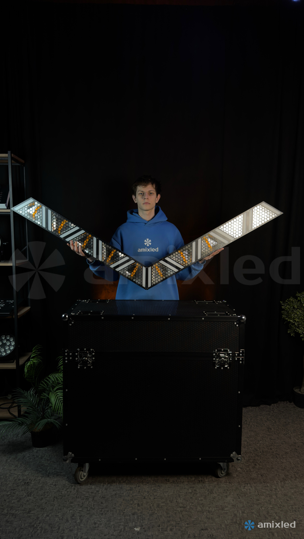 Световой прибор Amixled TRIBAL RETRO FX