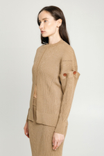 Джемпер FIGURA