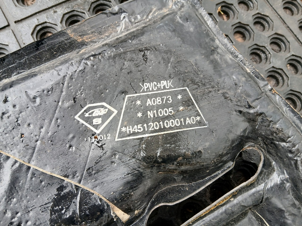 Покрытие напольное левое