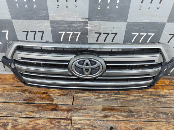 Решетка радиатора + эмблема Toyota Land Cruiser 200 15-21 Б/У Оригинал 5310160939