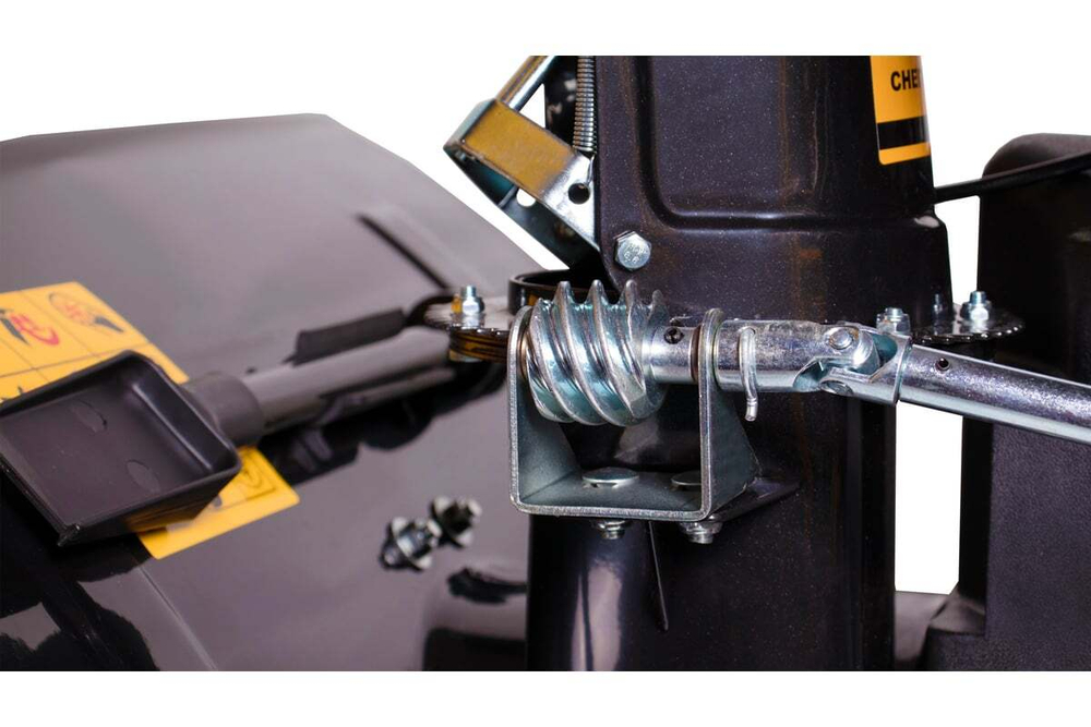 Бензиновый снегоуборщик Champion ST1376E